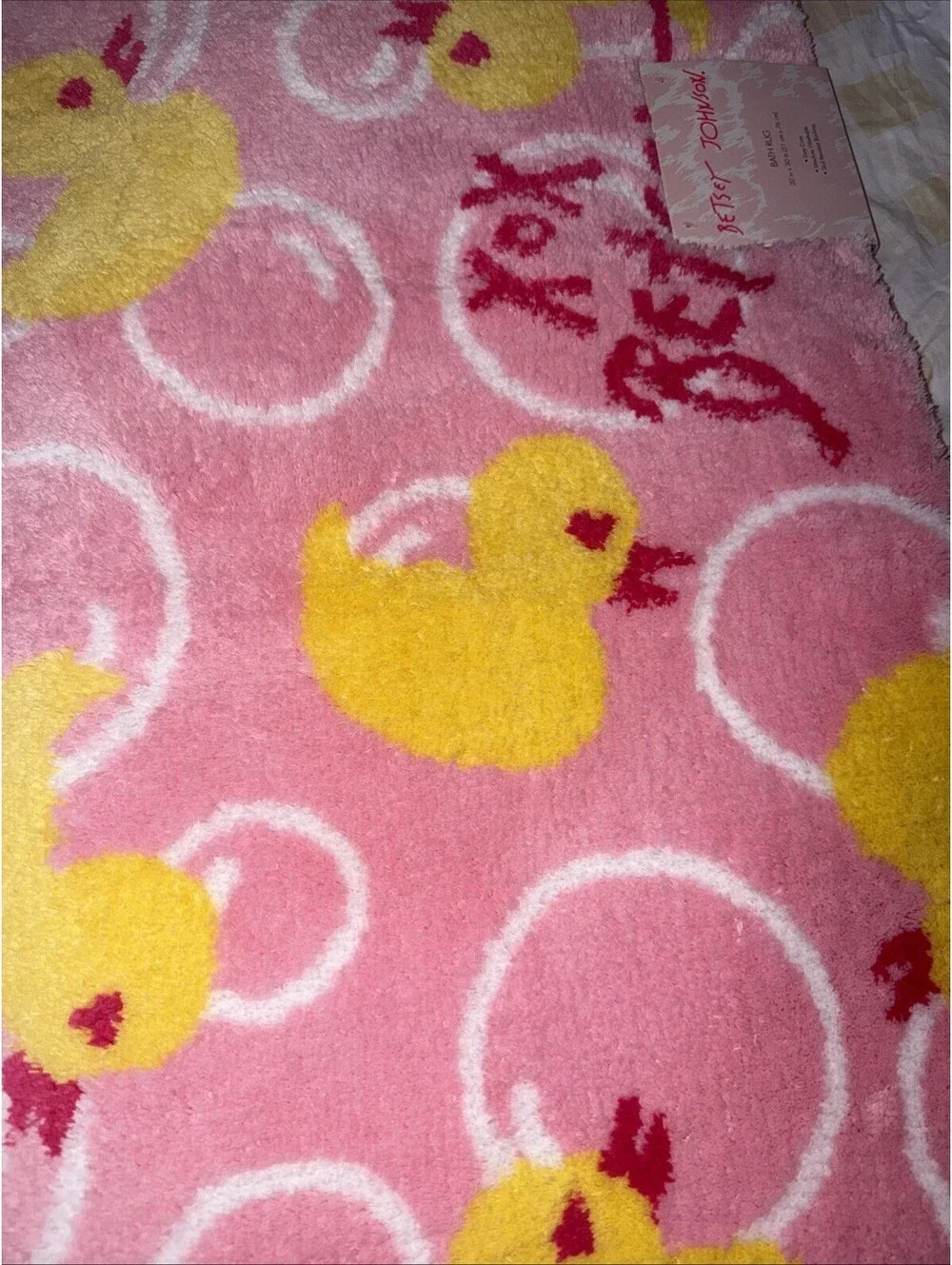 Betsey Johnson Bubbles And Duckies, Pink And Yellow Bath Rug 20x30 New
